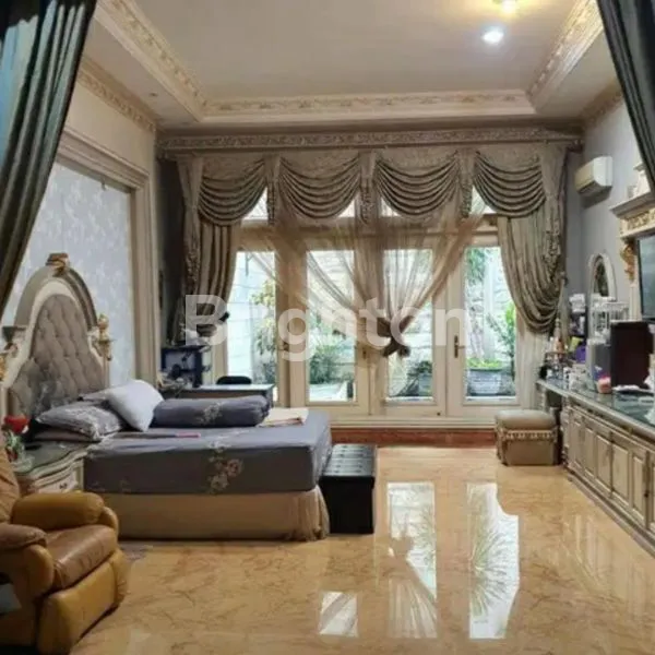 image RUMAH MEWAH 2.5 LANTAI FULL MARMER RAYA SATELIT  (1)