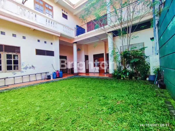 image RUMAH MEWAH 2 LT LOKASI STRATEGIS DI PBI ARAYA SIAP HUNI HARGA NEGO! (23)