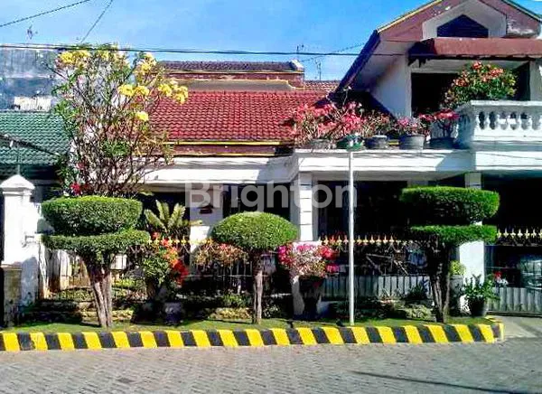 image RUMAH JALAN UTAMA KLAMPIS SURABAYA (1)