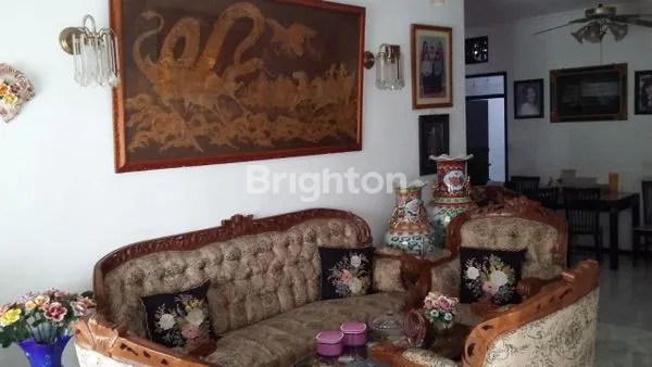 image RUMAH JALAN UTAMA KLAMPIS SURABAYA (3)