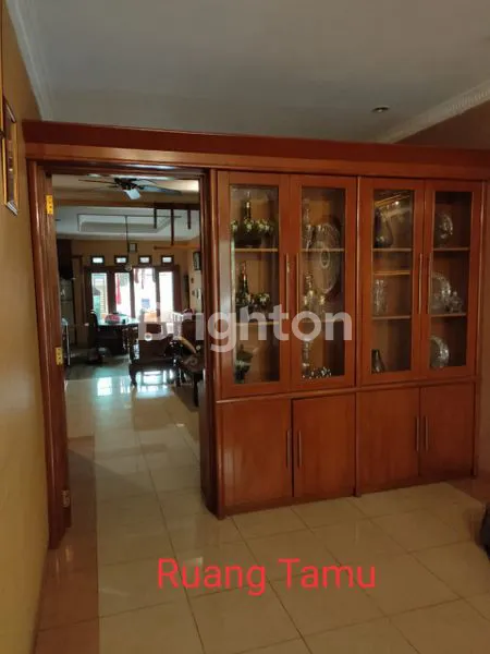 image RUMAH NYAMAN DI TENGAH KOTA (1)