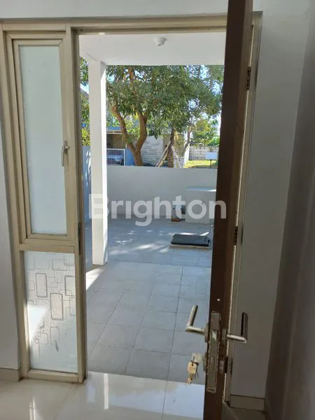 image RUMAH 2 LANTAI VALENCIA STRAIT PURI SURYA JAYA SIDOARJO (5)