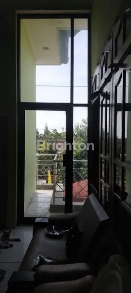 image RUMAH BESAR 2 1/2 LT ,  TGH KOTA, PADAT  PENDUDUK, BEBAS BANJIR (3)