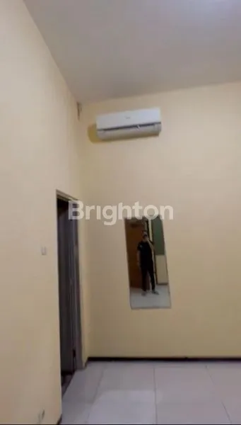 image RUMAH 1¼ LANTAI SIAP HUNI DEKAT RS SUWANDI, DEKAT JALAN RAYA KENJERAN (6)