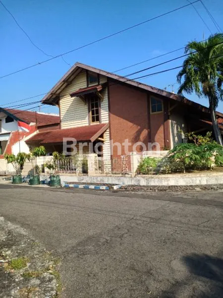 image RUMAH BARUK UTARA SIAP HUNI DEKAT MERR, SUPERINDO (2)