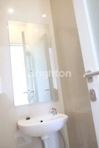 image DIJUAL CEPAT HOTEL TERLETAK DI PUSAT KULINER CILIWUNG (5)