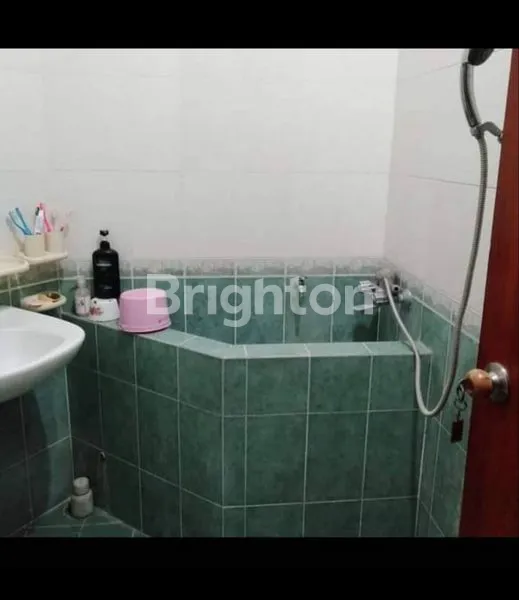 image RUMAH KOS NOL JALAN AREA SEKOLAH KAMPUS TENGAH KOTA MOJOPAHIT SIAP HUNI STRATEGIS MURAH (3)