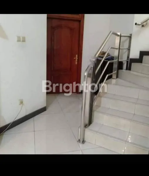 image RUMAH KOS NOL JALAN AREA SEKOLAH KAMPUS TENGAH KOTA MOJOPAHIT SIAP HUNI STRATEGIS MURAH (8)