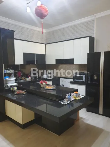 image RUMAH TERAWAT MINIMALIS PAKUWON CITY BAHAMA PALM BEACH ROW LEBAR (2)