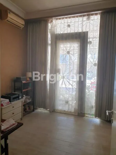 image RUMAH TERAWAT MINIMALIS PAKUWON CITY BAHAMA PALM BEACH ROW LEBAR (7)