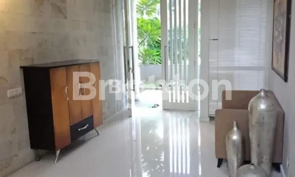 image RUMAH DI GRAHA FAMILY , SURABAYA BARAT (4)