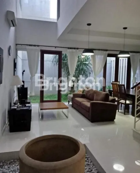 image RUMAH DI GRAHA FAMILY , SURABAYA BARAT (2)