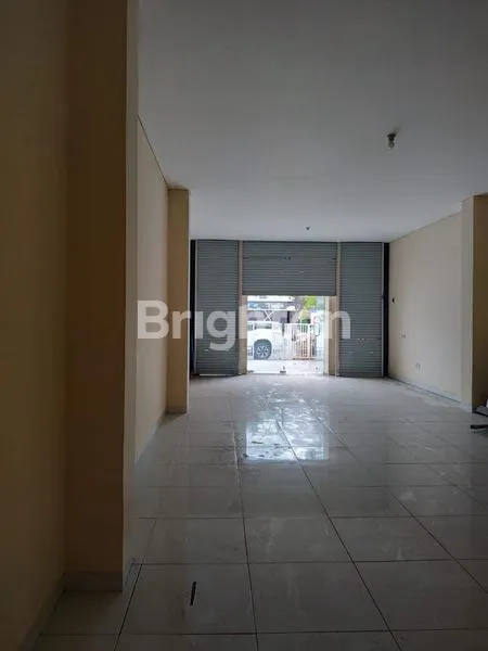 image FOR RENT..RUKO 3 LT DI RAYA WIYUNG.. COCOK BUAT KANTOR.. LOKASI BAGUS  (4)