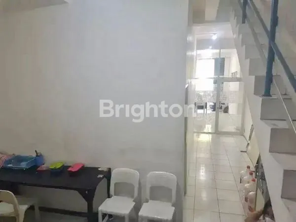 image RUKO 2 LT PARKIR SANGAT LUAS DI JL RAYA BETRO SIDOARJO DEKAT JUANDA (5)