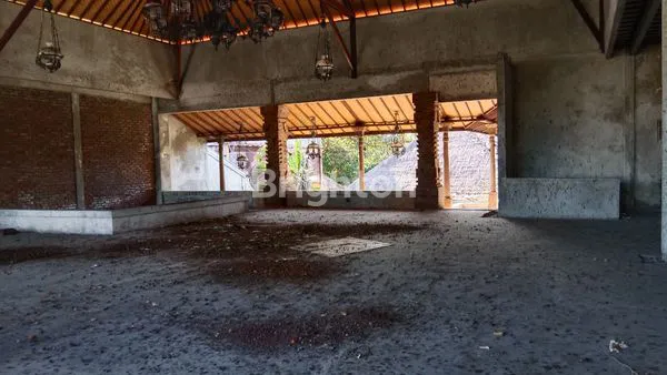image RUANG USAHA DI LOKASI PREMIUM TERLETAK DI JALAN UTAMA PETITENGET - SEMINYAK (4)