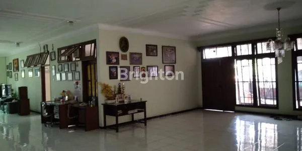 image RUKO 2 LANTAI SANGAT STRATEGIS DI TENGAH KOTA KEDIRI (5)