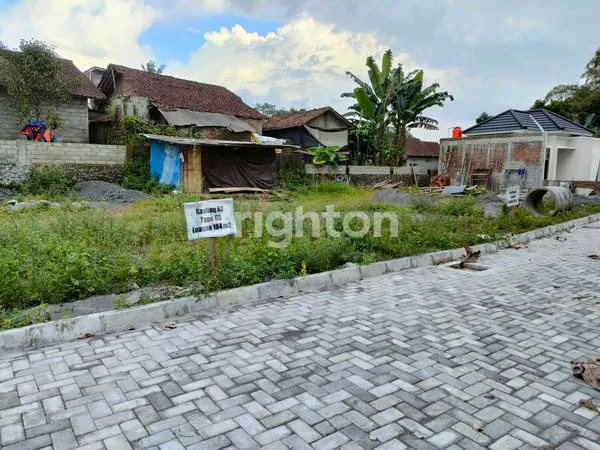 image DIJUAL PERUMAHAN MINIMALIS, SIAP BANGUN. HARGA TERJANGKAU DI PINGGIR KOTA SLEMAN (2)