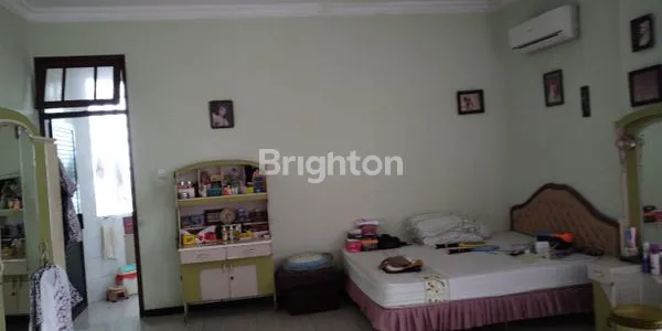 image RUMAH + TOKO 2 LANTAI  DI TENGAH KOTA KEDIRI  (8)