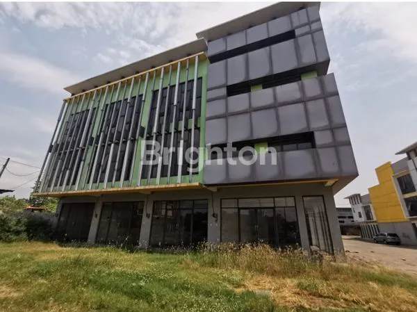 LANGKA!! 3 RUKO JEJER HADAP 0 JALAN, PARKIRAN LUAS GEMPOL 9 AVENUE