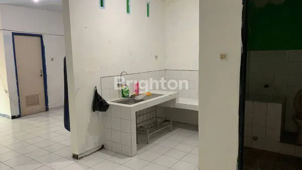 image RUMAH BERSIH SIAP PAKAI ROW JALAN LEBAR (2)