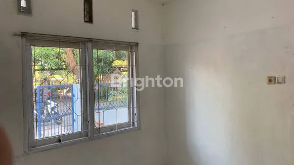 image RUMAH BERSIH SIAP PAKAI ROW JALAN LEBAR (3)