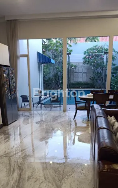 image RUMAH MEWAH SIAP HUNI DEKAT PAKUWON INDAH, LENMARC (2)