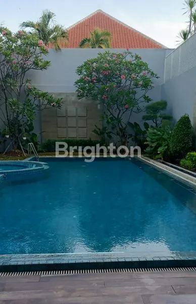 image RUMAH MEWAH SIAP HUNI DEKAT PAKUWON INDAH, LENMARC (4)