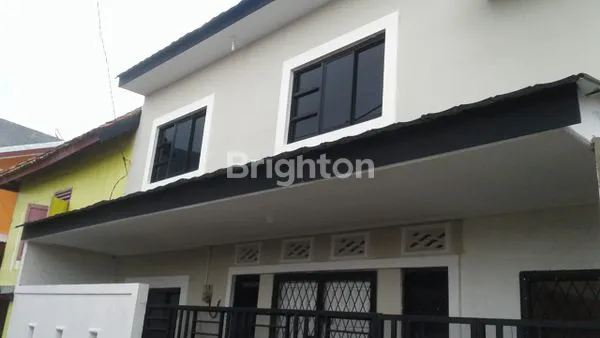 image RUMAH KEREN LOKASI DI TENGAH KOTA DEKAT FASILITAS UMUM (2)