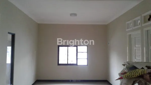 image RUMAH KEREN LOKASI DI TENGAH KOTA DEKAT FASILITAS UMUM (5)