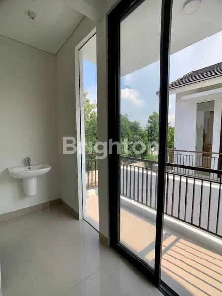 image DIJUAL RUMAH BARU GRESS MINIMALIS 2 LANTAI @ PERUMAHAN SHOJILAND, SIDOARJO (4)