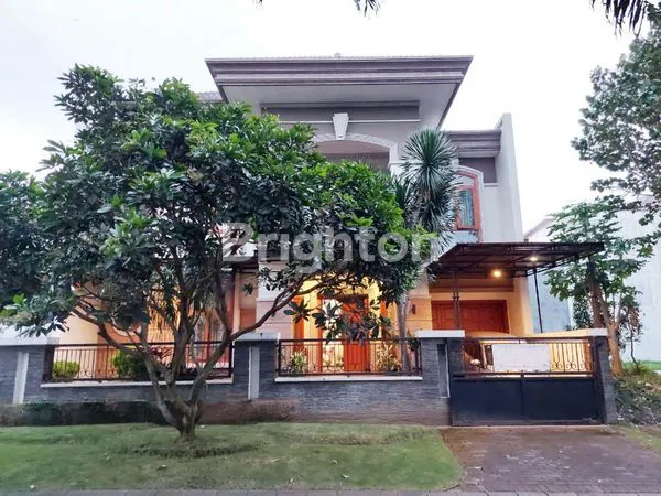 image RUMAH DI NIEUW INDIE ARAYA MALANG (1)