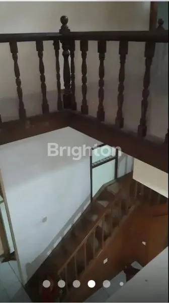 image RUMAH CANTIK SIAP HUNI 2 LANTAI DEKAT ITS - UHT (5)