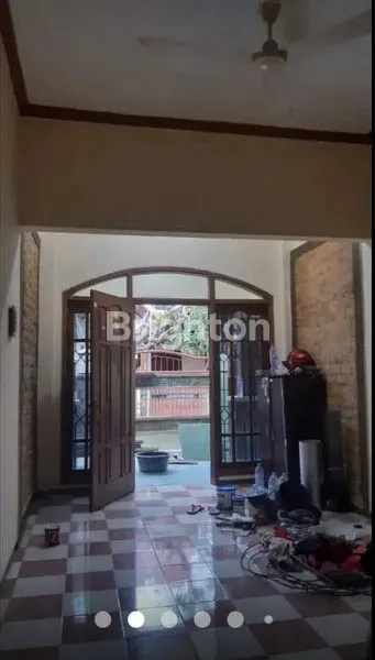 image RUMAH CANTIK SIAP HUNI 2 LANTAI DEKAT ITS - UHT (3)