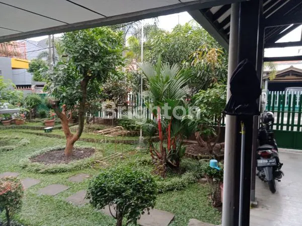 image JARANG ADA RUMAH DENGAN PAVILIUN JAMAN SEKARANG (8)