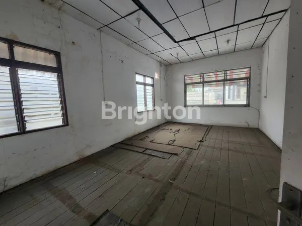 image RUKO STRATEGIS 2 LANTAI JL. PULAU FLORES (3)