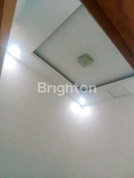 image RUMAH BAGUS SIAP HUNI HALAMAN LUAS DI AREA PENDEM BATU KOTA MALANG (3)