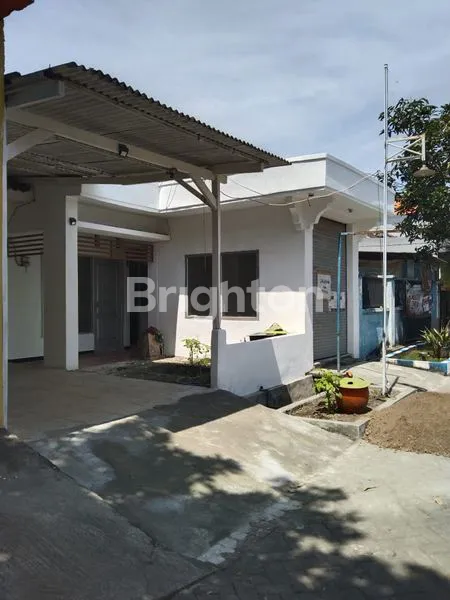 image RUMAH BISA UNTUK USAHA DAGANG DI CITRA GRAHA (1)