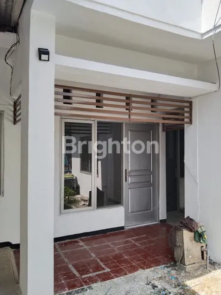image RUMAH BISA UNTUK USAHA DAGANG DI CITRA GRAHA (2)