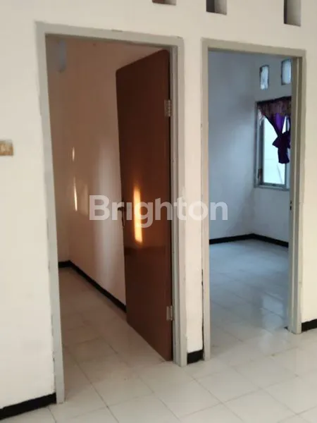 image RUMAH BISA UNTUK USAHA DAGANG DI CITRA GRAHA (3)