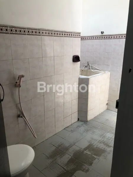 image RUMAH 2LANTAI SIAP HUNI MANYAR (5)