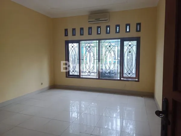 image RUMAH 2 LT JALAN RAYA LOMBOK / LEBAR & AREA BISNIS (2)