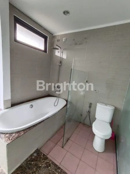 image RUMAH SIAP HUNI TINGGAL BAWA KOPER LOKASI SANGAT STRATEGIS DI PERUMAHAN EMERALD LAND CIBINONG BOGOR  (7)