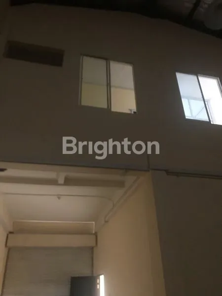 image GUDANG SIAP DI HUNI (5)