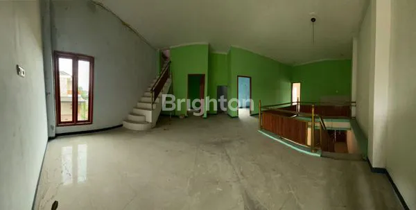 image RUMAH KEREN & LUAS LOKASI PREMIUM DALAM KOMPLEK (4)