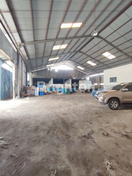 image GUDANG KALIANAK BARAT STRATEGIS (2)