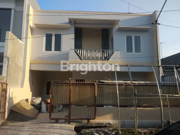 image NEW GRESS 2LANTAI WISMA MUKTI KLAMPIS ROW 2.5 MOBIL (7)