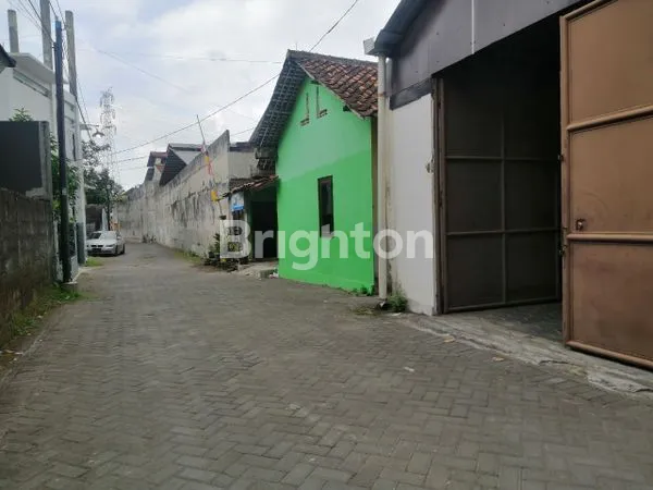 image TANAH PEKARANGAN BONUS GUDANG DI SINDUADI (6)