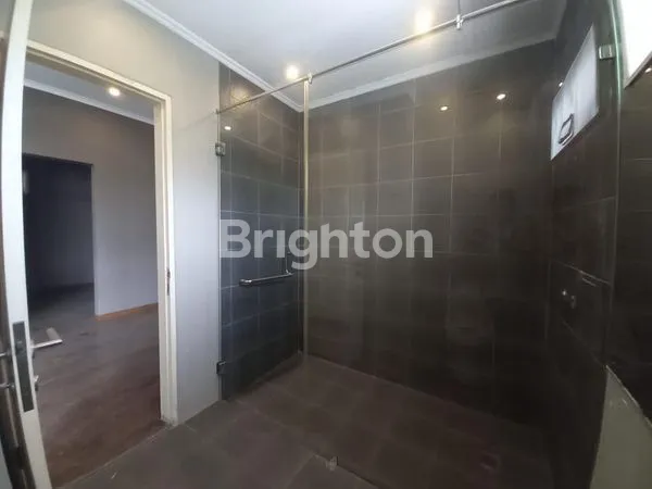 image CLUSTER MENAGGIO IL LAGO L12 PARAMOUNT GADING SERPONG TANGERANG (5)