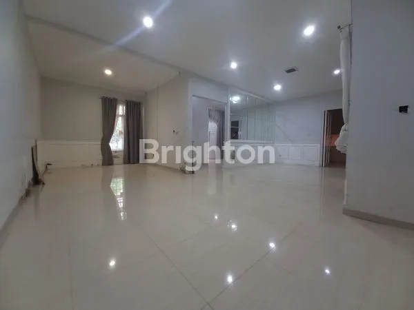 image CLUSTER MENAGGIO IL LAGO 2 UNIT L12 GANDENG PARAMOUNT GADING SERPONG TANGERANG (4)