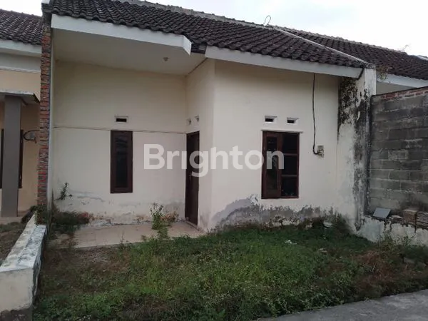 image RUMAH MURAH DEKAT PASAR CUPLIK SUKOHARJO (2)